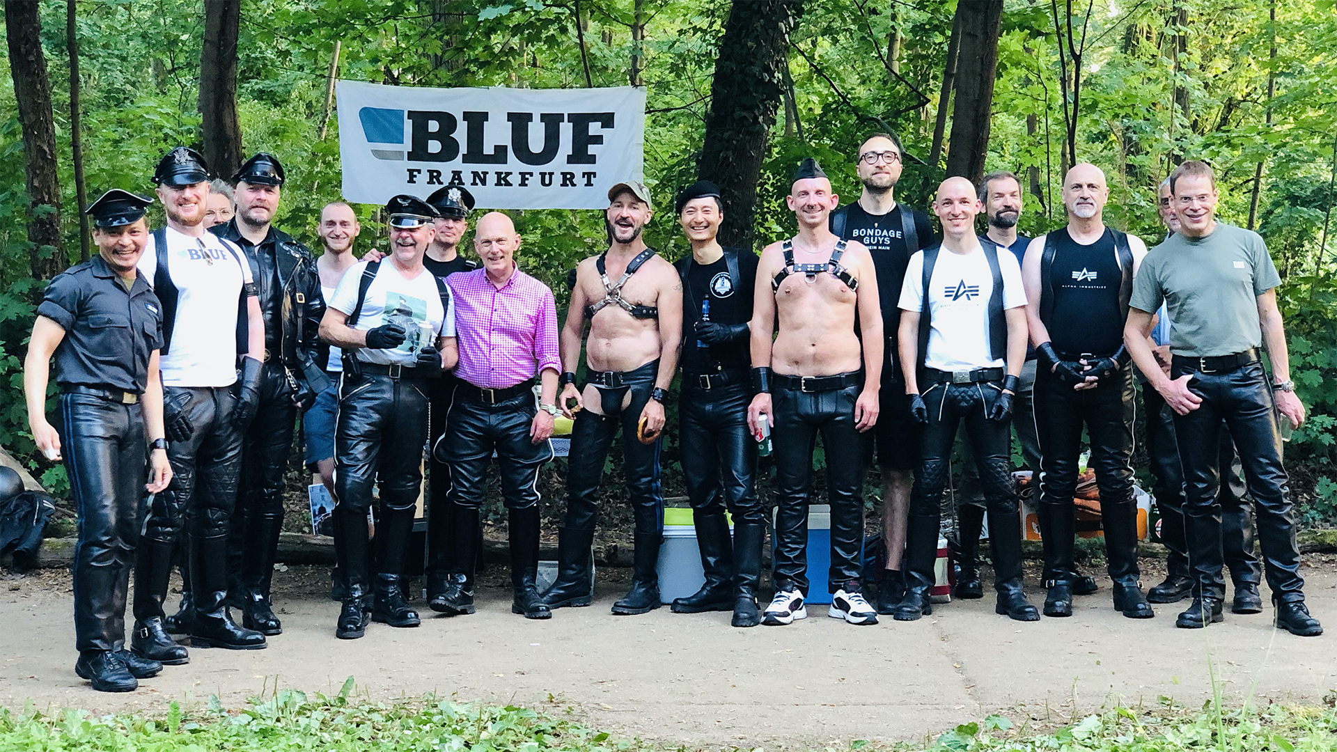 It's time to shine and to show your pride! Welcome to BLUF Frankfurt!
